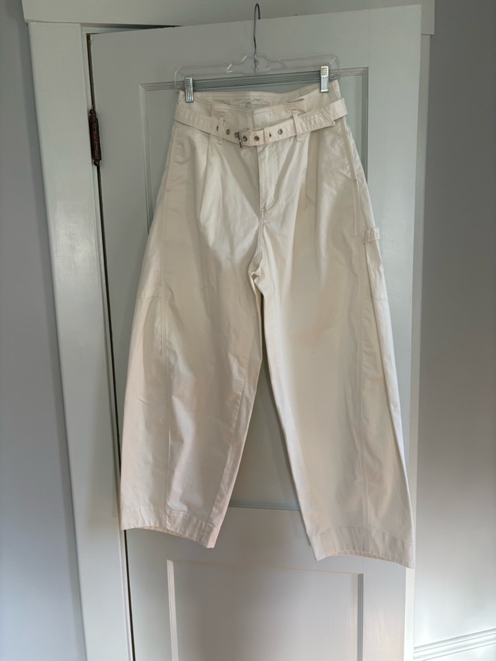 Abercrombie Belted Barrel Utility Pants - Never Worn